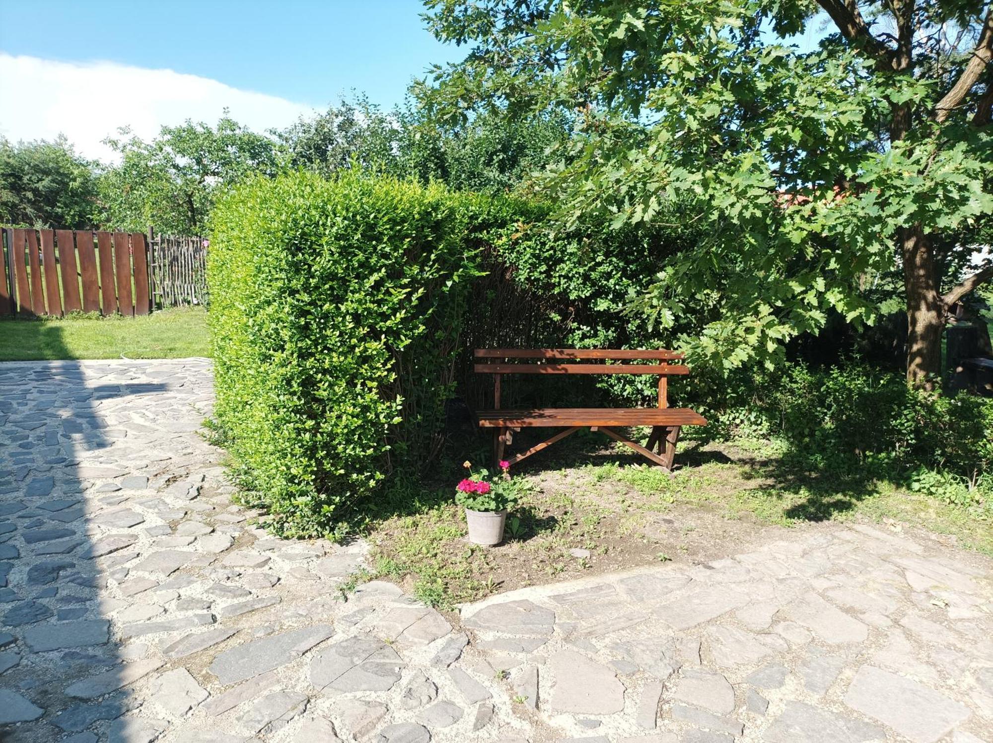 Hotel Kemences Vendeghaz Mikohaza Zewnętrze zdjęcie