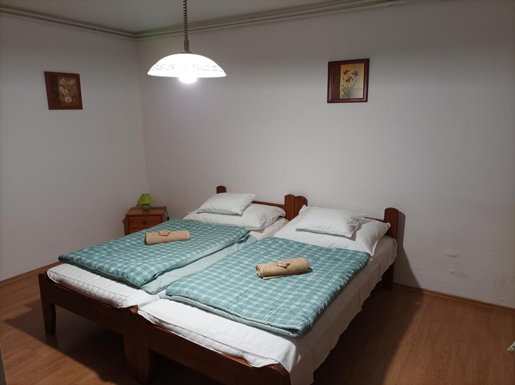 Hotel Kemences Vendeghaz Mikohaza Zewnętrze zdjęcie