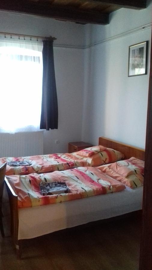 Hotel Kemences Vendeghaz Mikohaza Zewnętrze zdjęcie